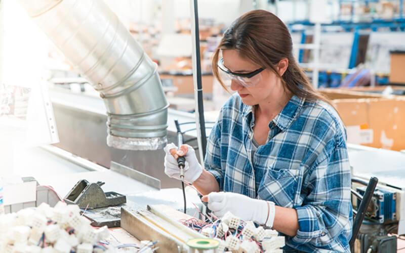 Nacharbeit und Bauteilaufbereitung
